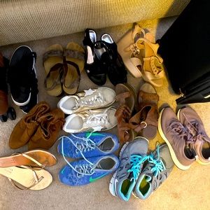 Misc. shoe bundle